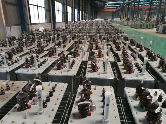 类乌齐100KVA油浸式变压器